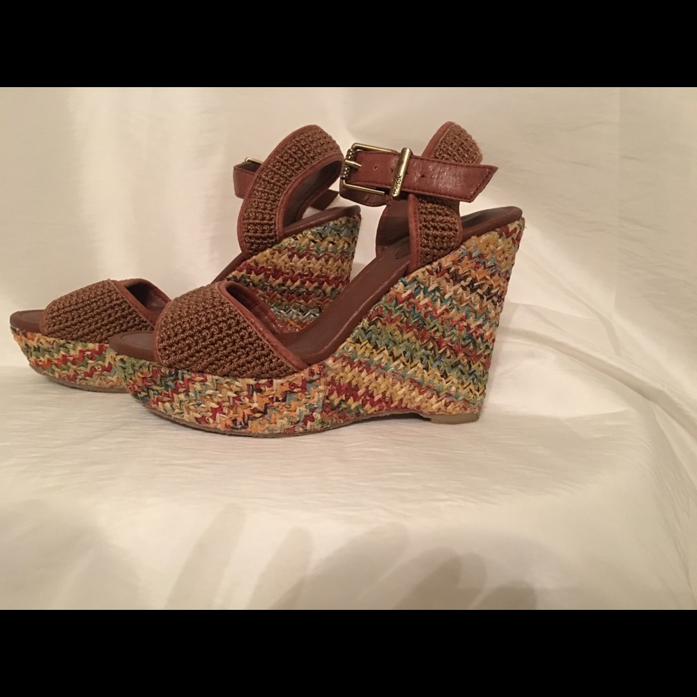 Wedge heels